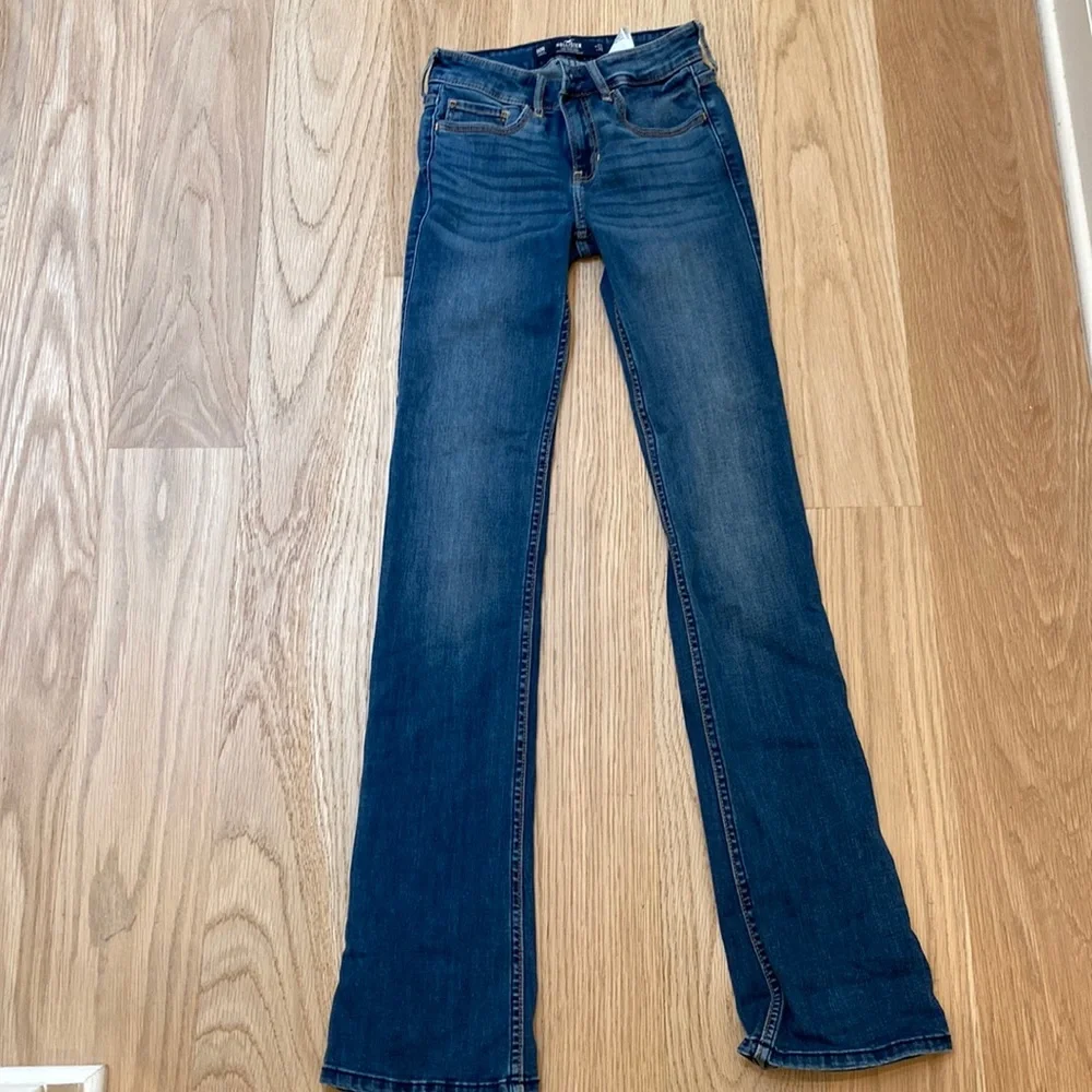 Hollister mini flare jeans, size 23, dark blue. - Picture 1 of 2